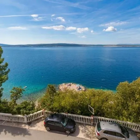 Tolle In Crikvenica Mit Moebliertem Balkon Und Meerblick Apartment