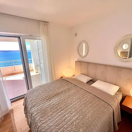 Tolle In Crikvenica Mit Moebliertem Balkon Und Meerblick * Dramalj