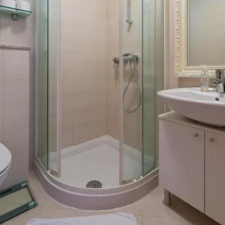 Apartment Tolle In Crikvenica Mit Moebliertem Balkon Und Meerblick *